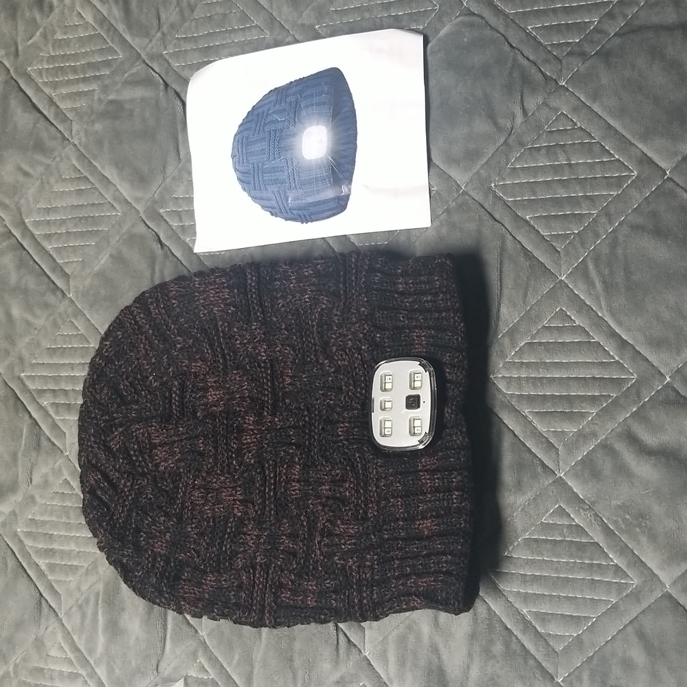 Stocking Hat With Light - image 1